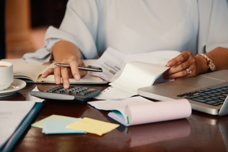 Qué impuestos paga el vendedor de una vivienda: guía práctica para vender sin sorpresas
